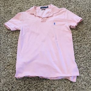 A short-sleeved, pink RL T-shirt